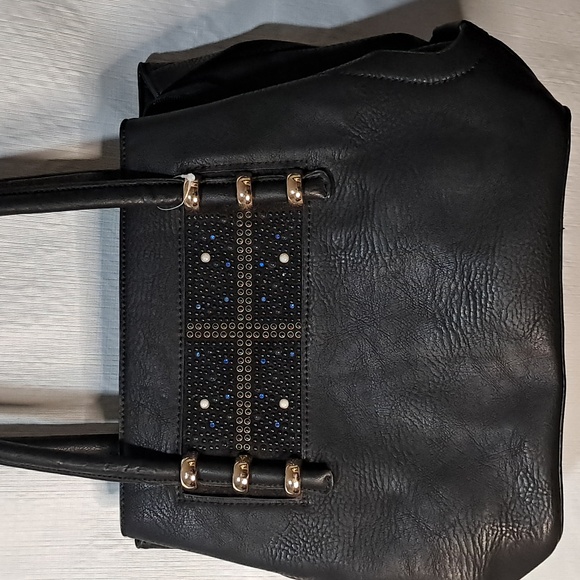 LARGE HANDBAG & MATCHING SCARF SOLD SEPARATELY - Picture 1 of 12